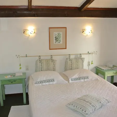 La Vieille Bastide Bed & Breakfast 3*